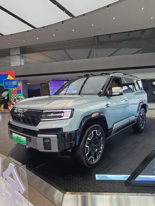 佛山334比亚迪方程豹硬派越野的爆款，英菲尼迪35周年与你共成长